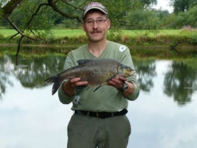 Brasse, gefangen im August 2011 von Lothar Zies im Teich Wittig.